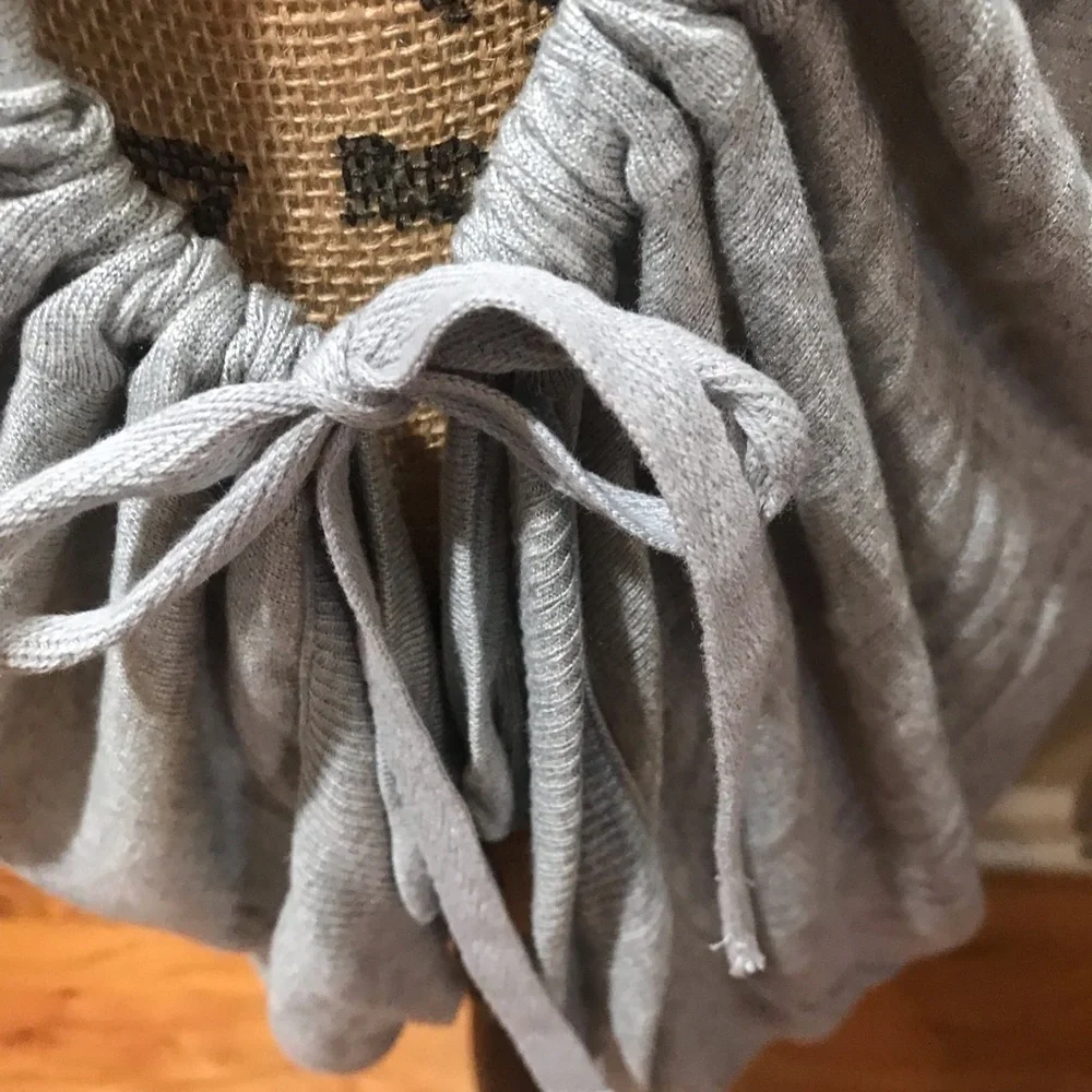 ⚓️J CREW Tie Front Cardigan